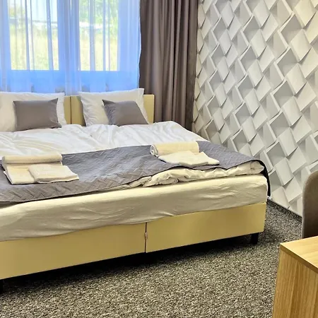 Diament Apartahotel 3*